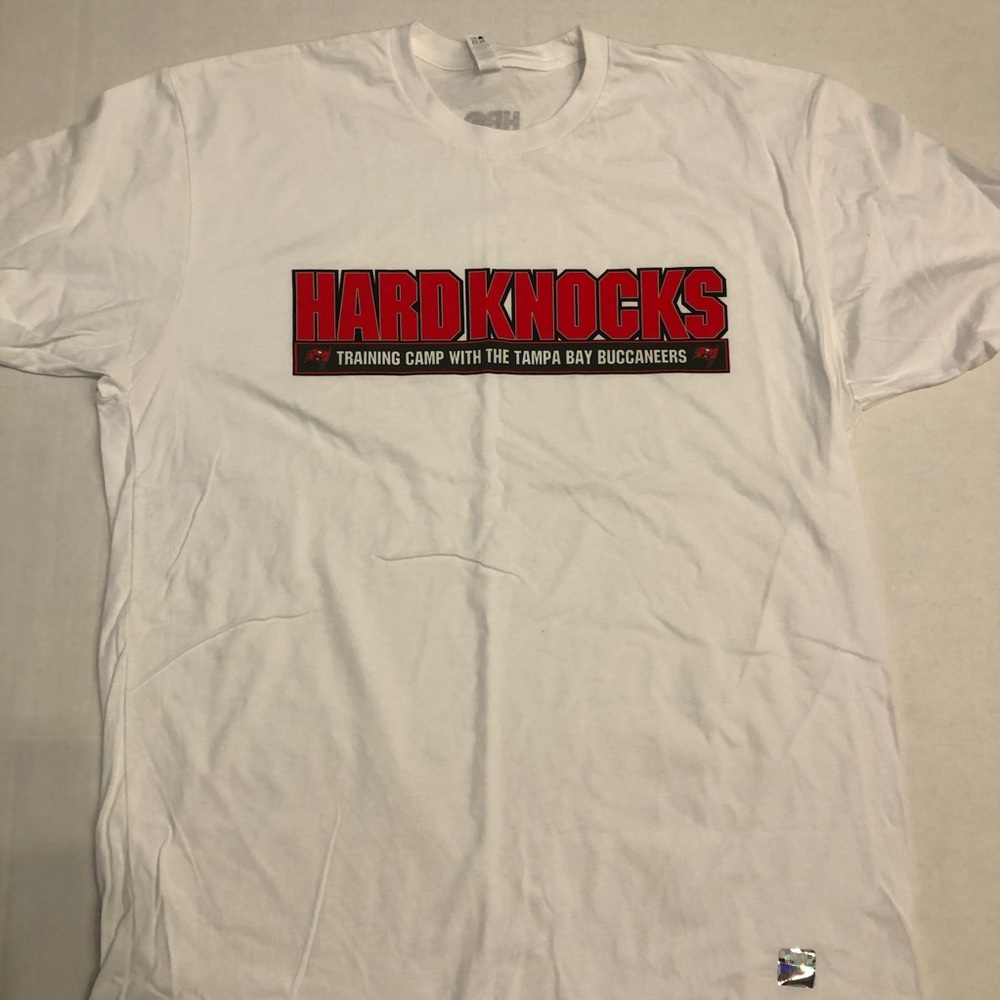 Hardknocks Tampa Bay Buccaneers T-Shirt Sz XL NWOT